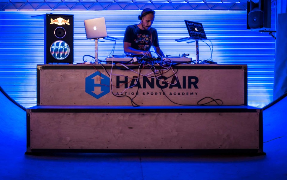 Hangair event DJ
