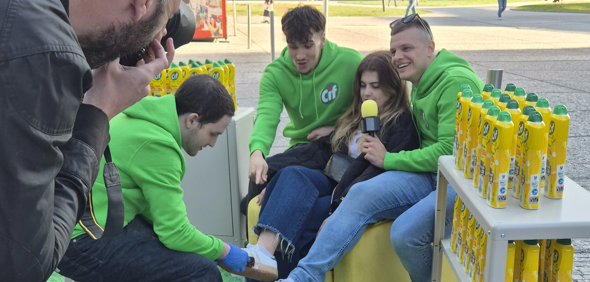 Vynalezli jsme , první stanici na čištění tenisek!