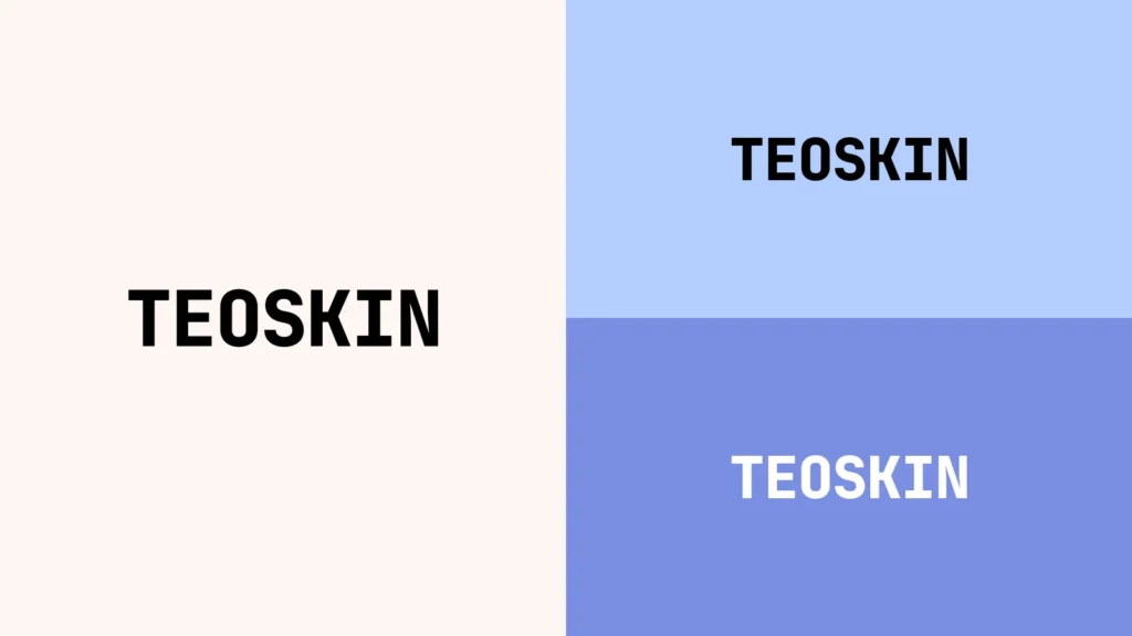 Tri farebné varianty loga TEOSKIN v krémovej a pastelovo modrej palete značky